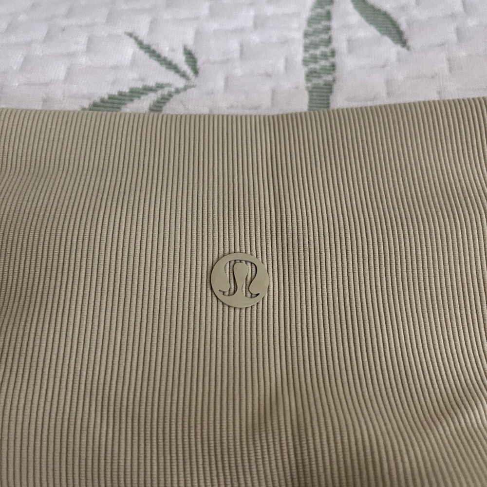 NWOT Lululemon Biker Shorts✨